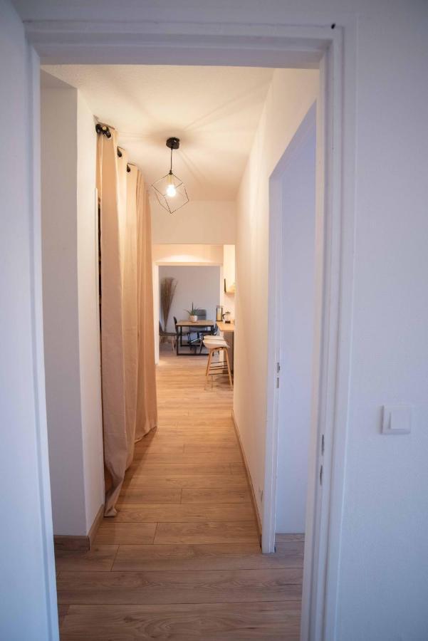 Magnifique Cocon - Metro A Republique - 2 Belles Chambres Avec Dressings - Wifi Gratuit - Netflix - Au Calme Absolu - Lumineux - Jardin Arbore Partage Dans La Residence 빌뢰르반 외부 사진
